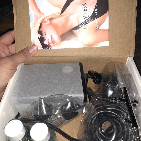 Other - Luminess Air Tan